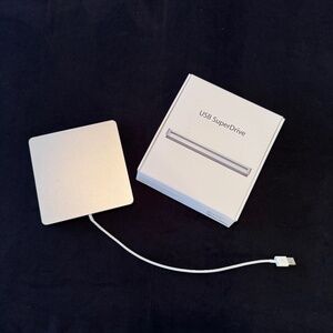 Apple USB SuperDrive External Optical Drive Model A1379 MD564LL/A CD/DVD